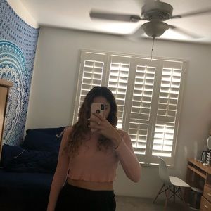 Long sleeve crop top